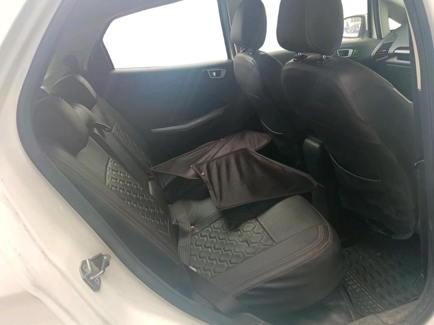 2018 Ford Ecosport TITANIUM 1.5L DIESEL, Diesel, Manual, 2,26,858 km, interior