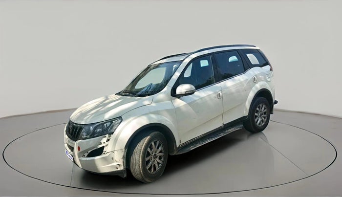 2016 Mahindra XUV500 W10 AT, Diesel, Automatic, 1,73,528 km, exterior