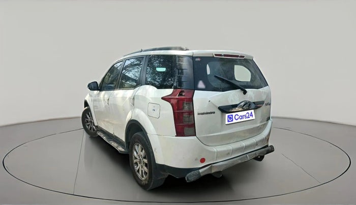 2016 Mahindra XUV500 W10 AT, Diesel, Automatic, 1,73,528 km, exterior