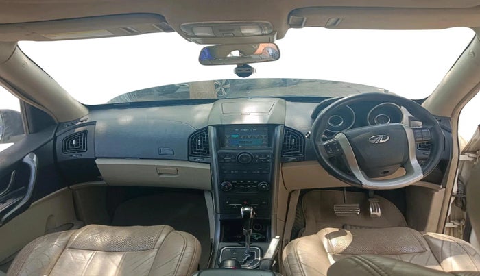 2016 Mahindra XUV500 W10 AT, Diesel, Automatic, 1,73,528 km, interior