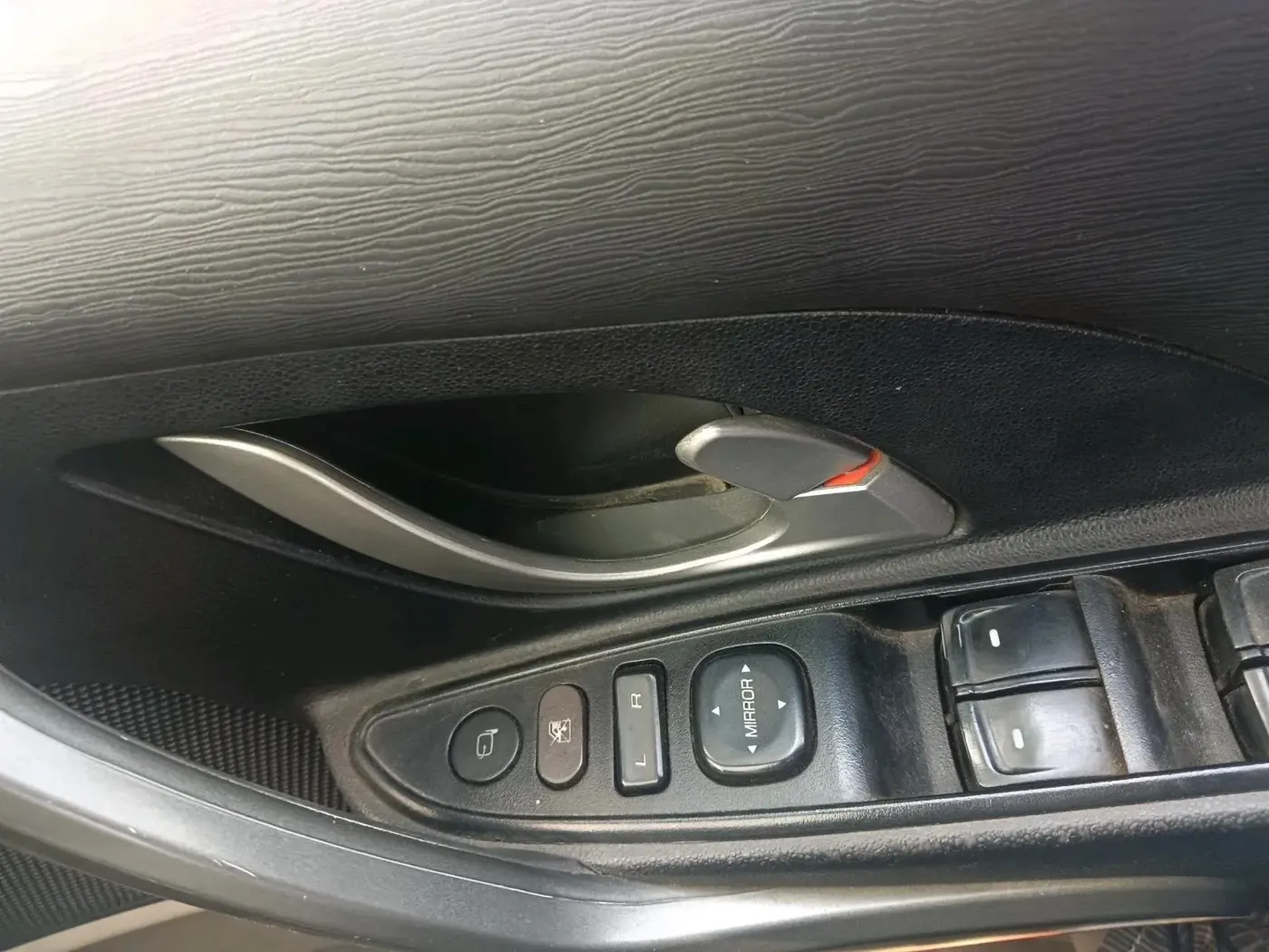 2016 Mahindra XUV500 W10 AT, Diesel, Automatic, 1,73,528 km, interior