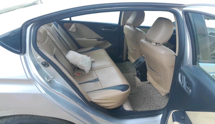 2017 Honda City 1.5L I-VTEC V MT, Petrol, Manual, 1,01,640 km, interior