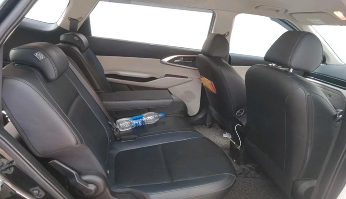 2025 KIA CARENS Premium (O) 1.5 Petrol 7 STR, Petrol, Manual, 9,165 km, interior