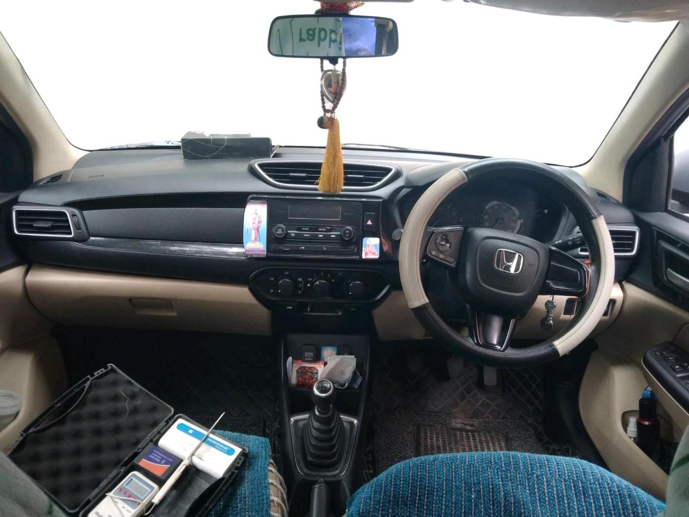 2019 Honda Amaze 1.2L I-VTEC S, CNG, Manual, 68,166 km, interior