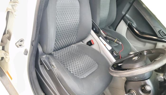 2019 Tata NEXON XM PETROL, CNG, Manual, 1,00,028 km, interior
