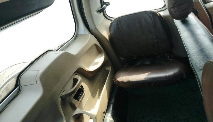 2017 Mahindra TUV300 T6, Diesel, Manual, 62,549 km, interior