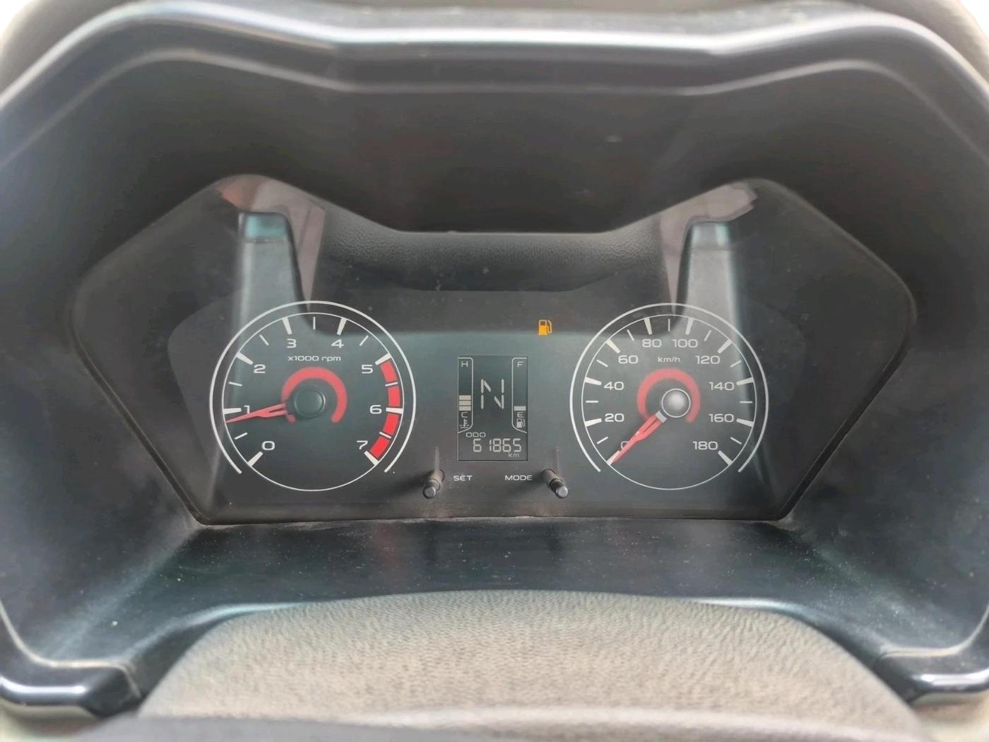 2016 Mahindra Kuv100 K4 PLUS 5 STR, Petrol, Manual, 61,865 km, interior