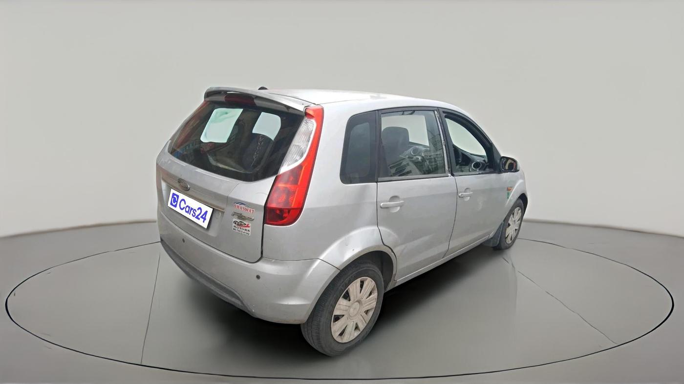 2011 Ford Figo ZXI 1.2 PETROL, CNG, Manual, 1,32,976 km, exterior