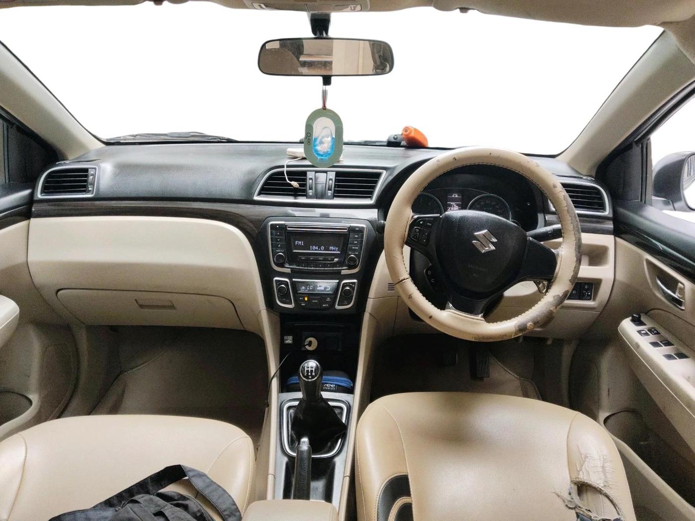 2016 Maruti Ciaz VDI+ SHVS, Diesel, Manual, 2,19,380 km, interior