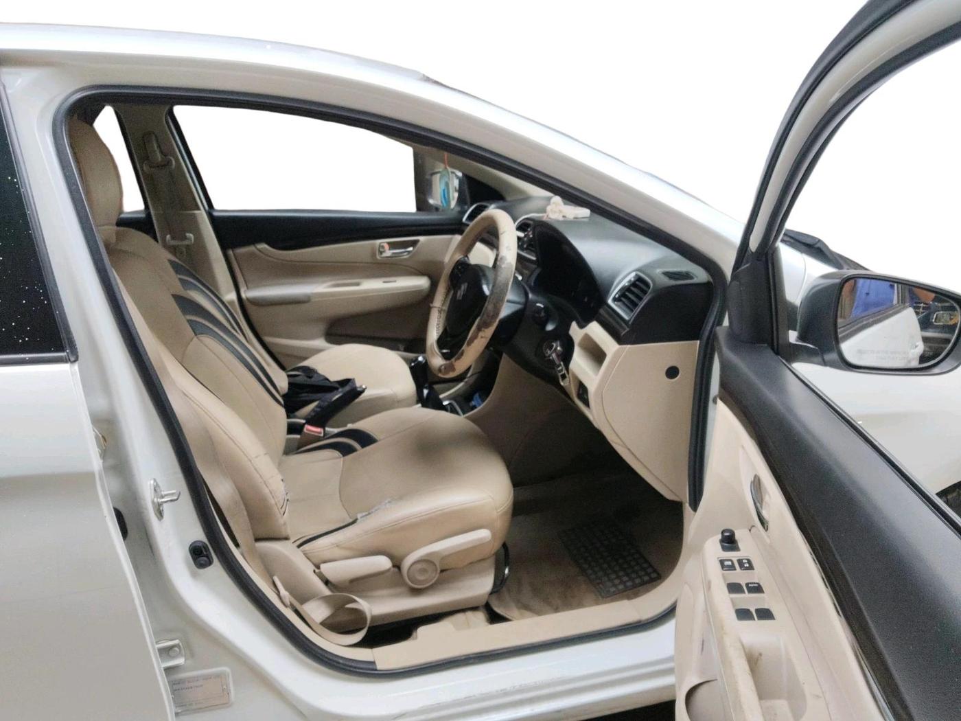 2016 Maruti Ciaz VDI+ SHVS, Diesel, Manual, 2,19,380 km, interior
