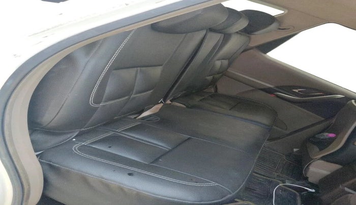 2014 Mahindra XUV500 W8, Diesel, Manual, 93,702 km, interior