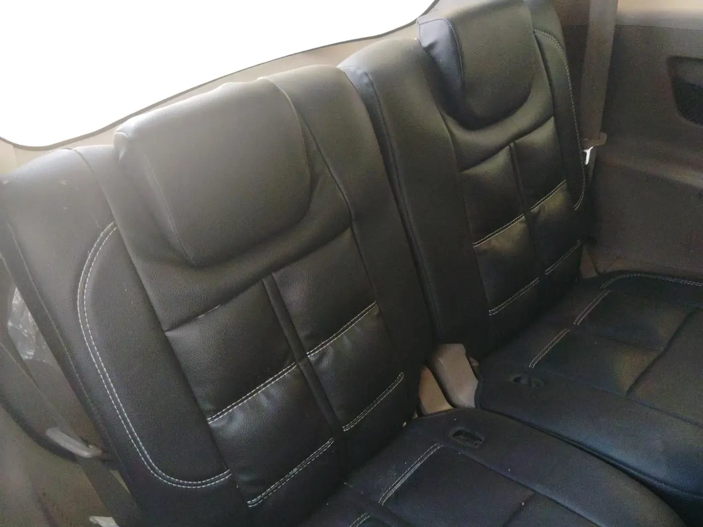 2014 Mahindra XUV500 W8, Diesel, Manual, 93,702 km, interior