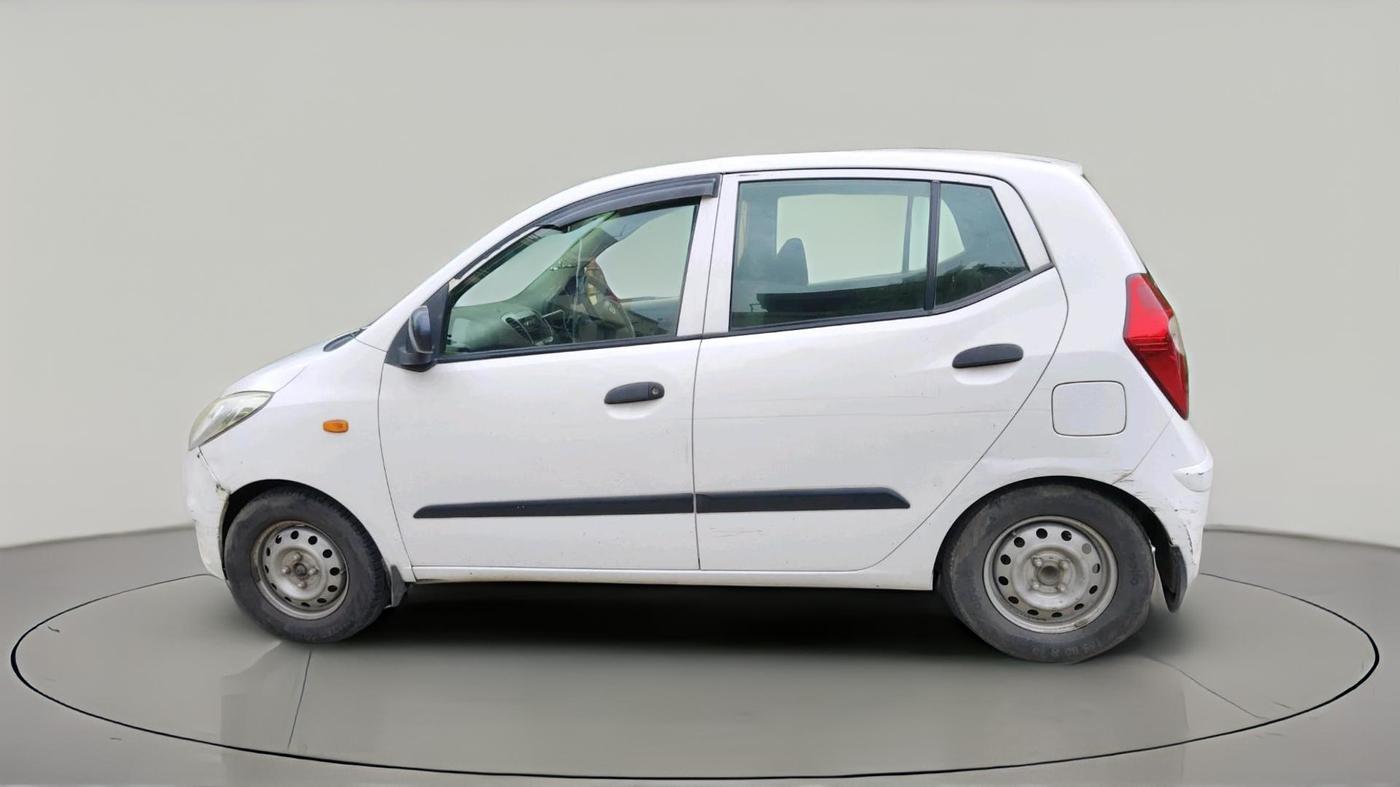 2013 Hyundai i10 MAGNA 1.1, CNG, Manual, 1,10,617 km, exterior