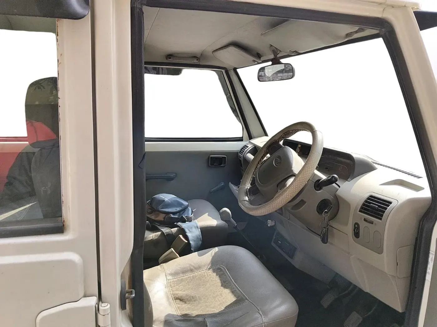 2018 Mahindra Bolero PLUS AC BS IV, Diesel, Manual, 94,795 km, interior
