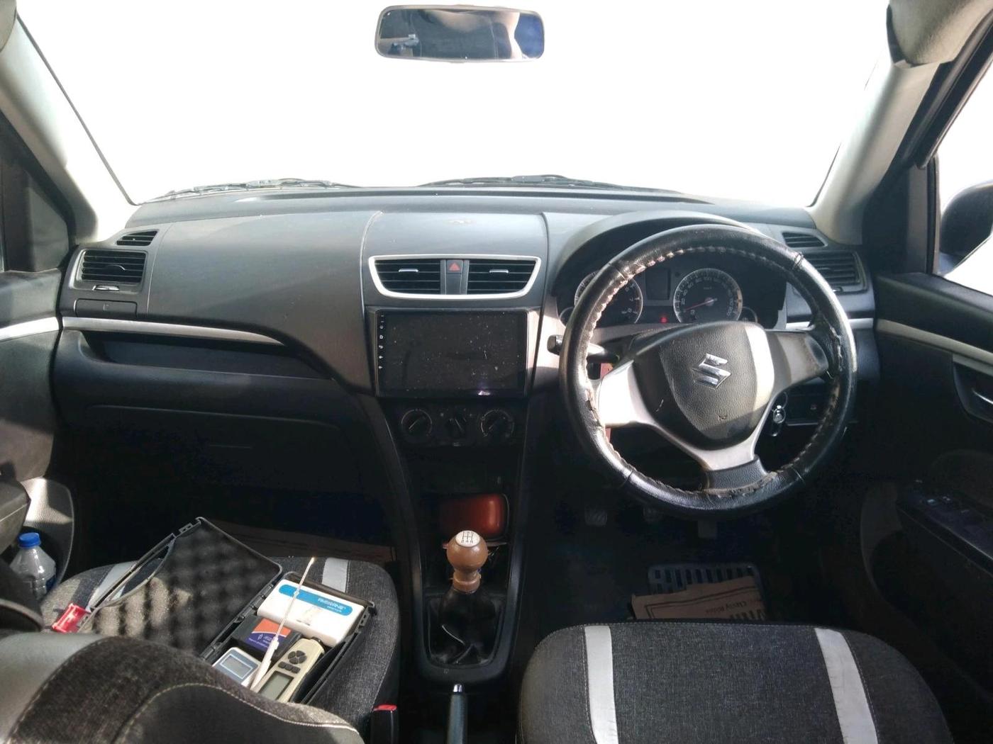2015 Maruti Swift VXI, Petrol, Manual, 1,01,740 km, interior