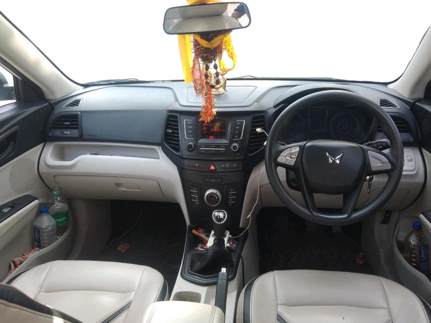 2023 Mahindra XUV300 W6 1.5 Diesel, Diesel, Manual, 49,986 km, interior