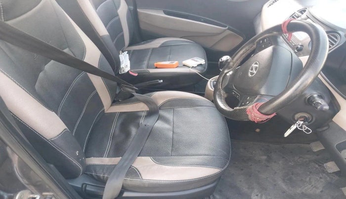 2017 Hyundai Grand i10 SPORTZ 1.2 KAPPA VTVT, CNG, Manual, 1,00,849 km, interior