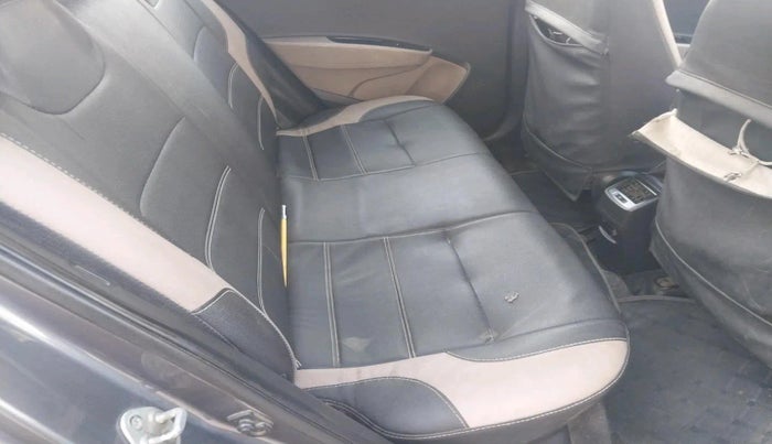 2017 Hyundai Grand i10 SPORTZ 1.2 KAPPA VTVT, CNG, Manual, 1,00,849 km, interior