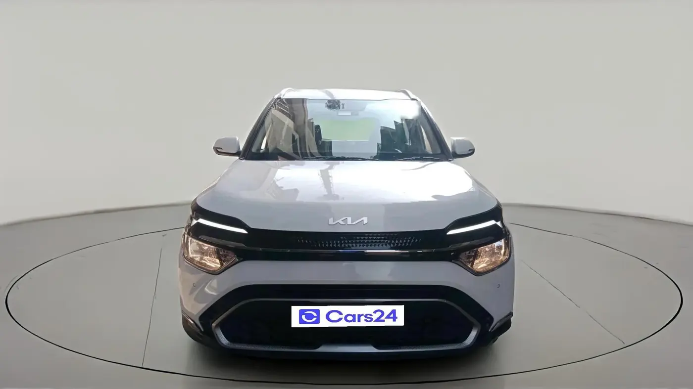 2023 KIA CARENS PRESTIGE PLUS 1.5 PETROL IMT 7 STR, Petrol, Manual, 12,116 km, exterior