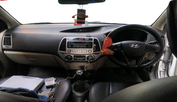 2014 Hyundai i20 ASTA 1.4 CRDI, Diesel, Manual, 84,874 km, interior