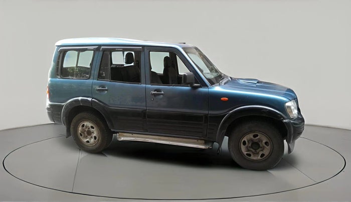 2005 Mahindra Scorpio 2.6 DX CRDE, Diesel, Manual, 3,71,525 km, exterior