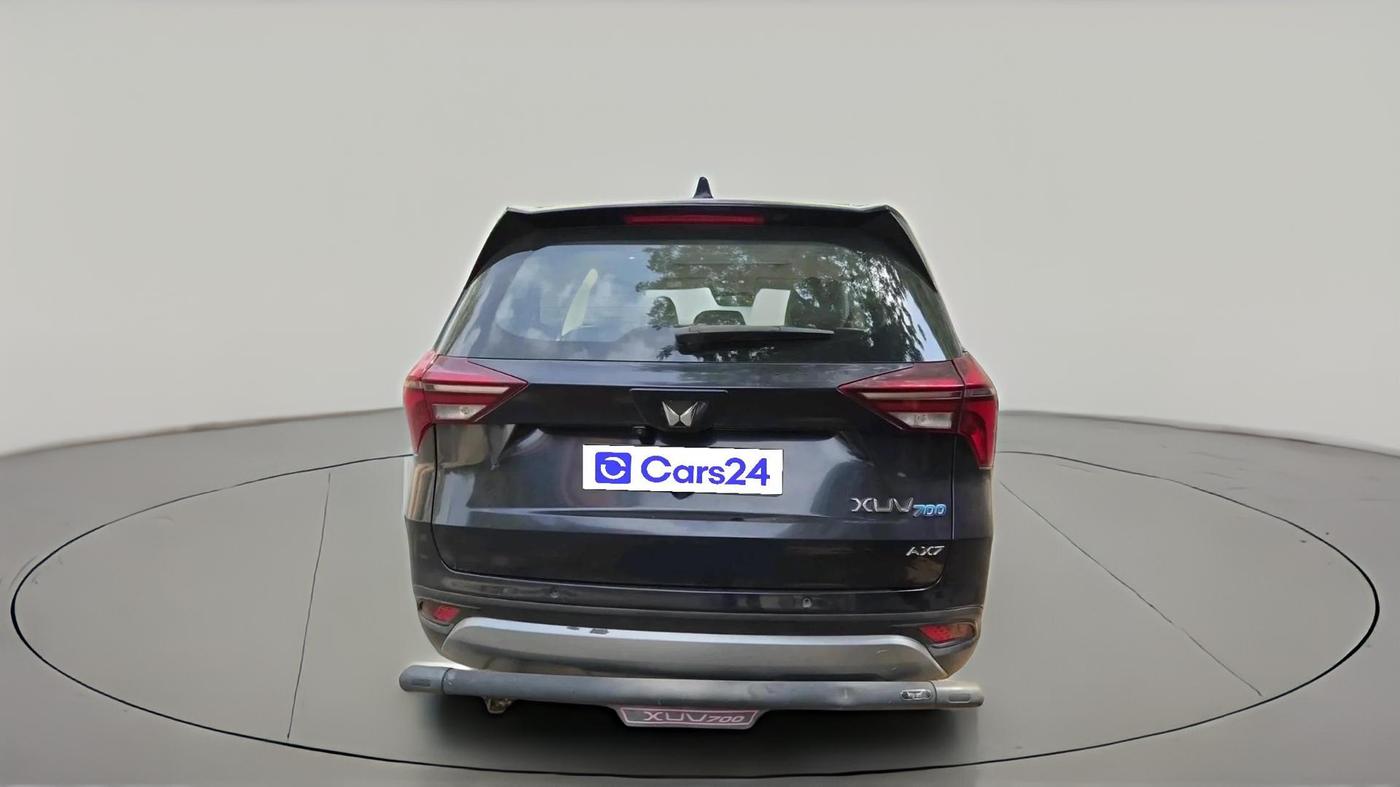 2022 Mahindra XUV700 AX 7 D MT 7 STR, Diesel, Manual, 1,42,033 km, exterior