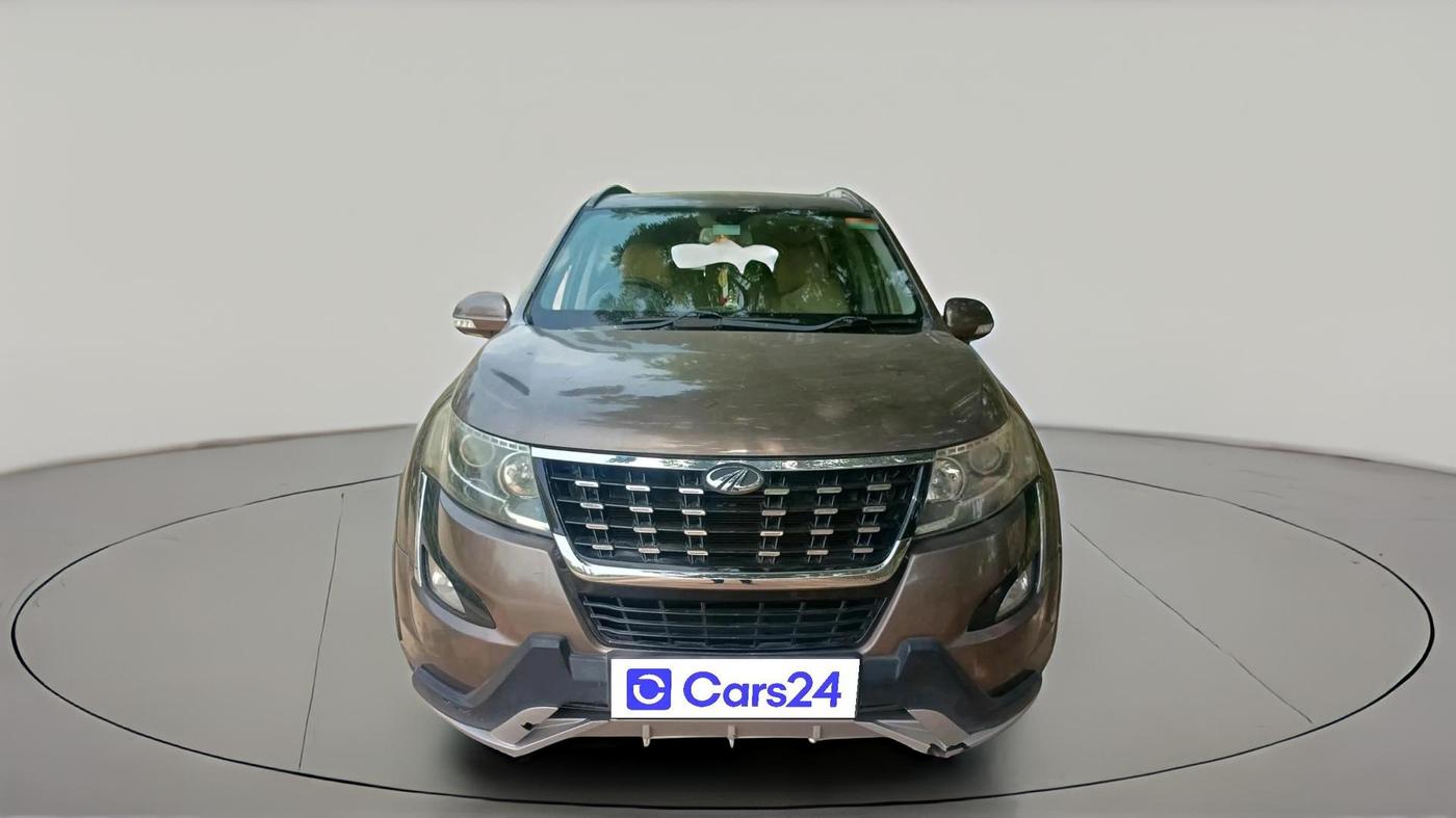 2018 Mahindra XUV500 W9, Diesel, Manual, 58,225 km, exterior