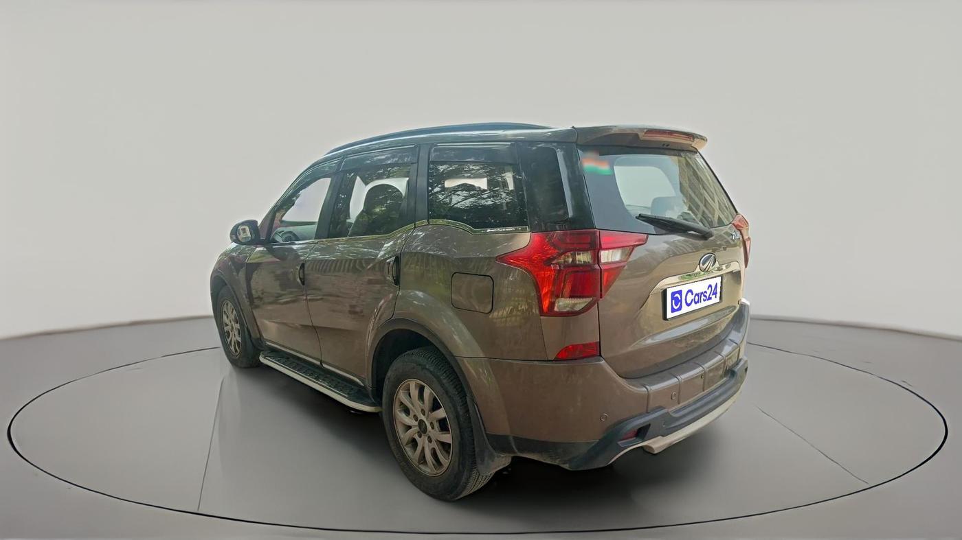 2018 Mahindra XUV500 W9, Diesel, Manual, 58,225 km, exterior