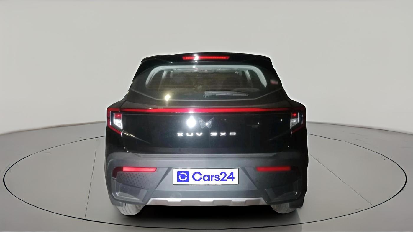 2025 Mahindra XUV 3XO AX5 1.5 Turbo Diesel Autoshift Plus, Diesel, Automatic, 15,386 km, exterior