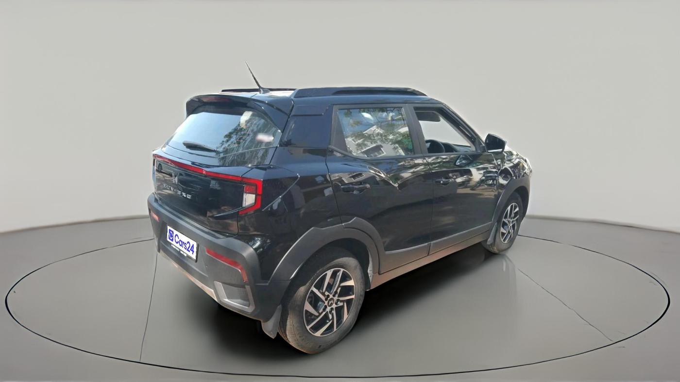 2025 Mahindra XUV 3XO AX5 1.5 Turbo Diesel Autoshift Plus, Diesel, Automatic, 15,386 km, exterior