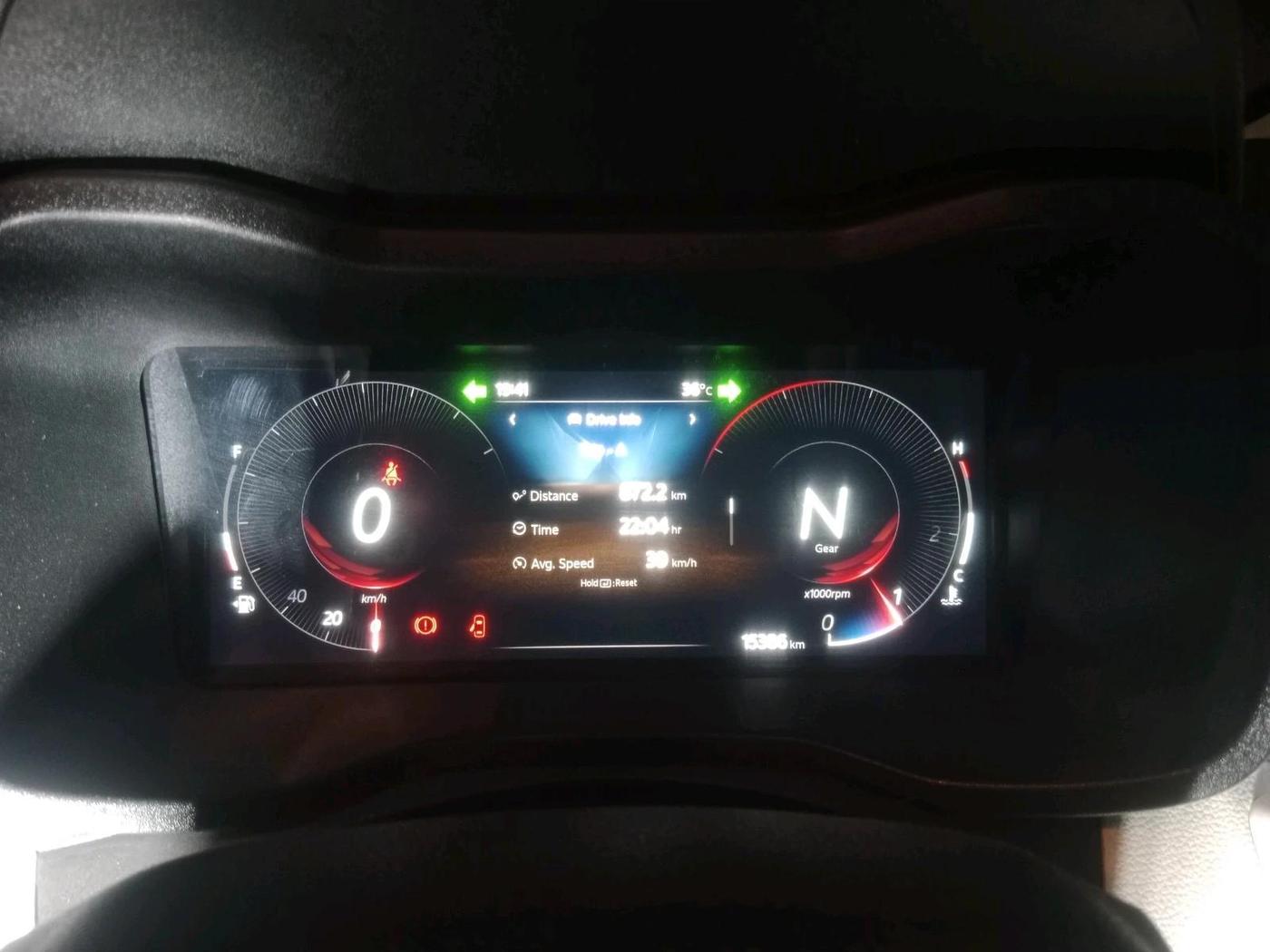 2025 Mahindra XUV 3XO AX5 1.5 Turbo Diesel Autoshift Plus, Diesel, Automatic, 15,386 km, interior