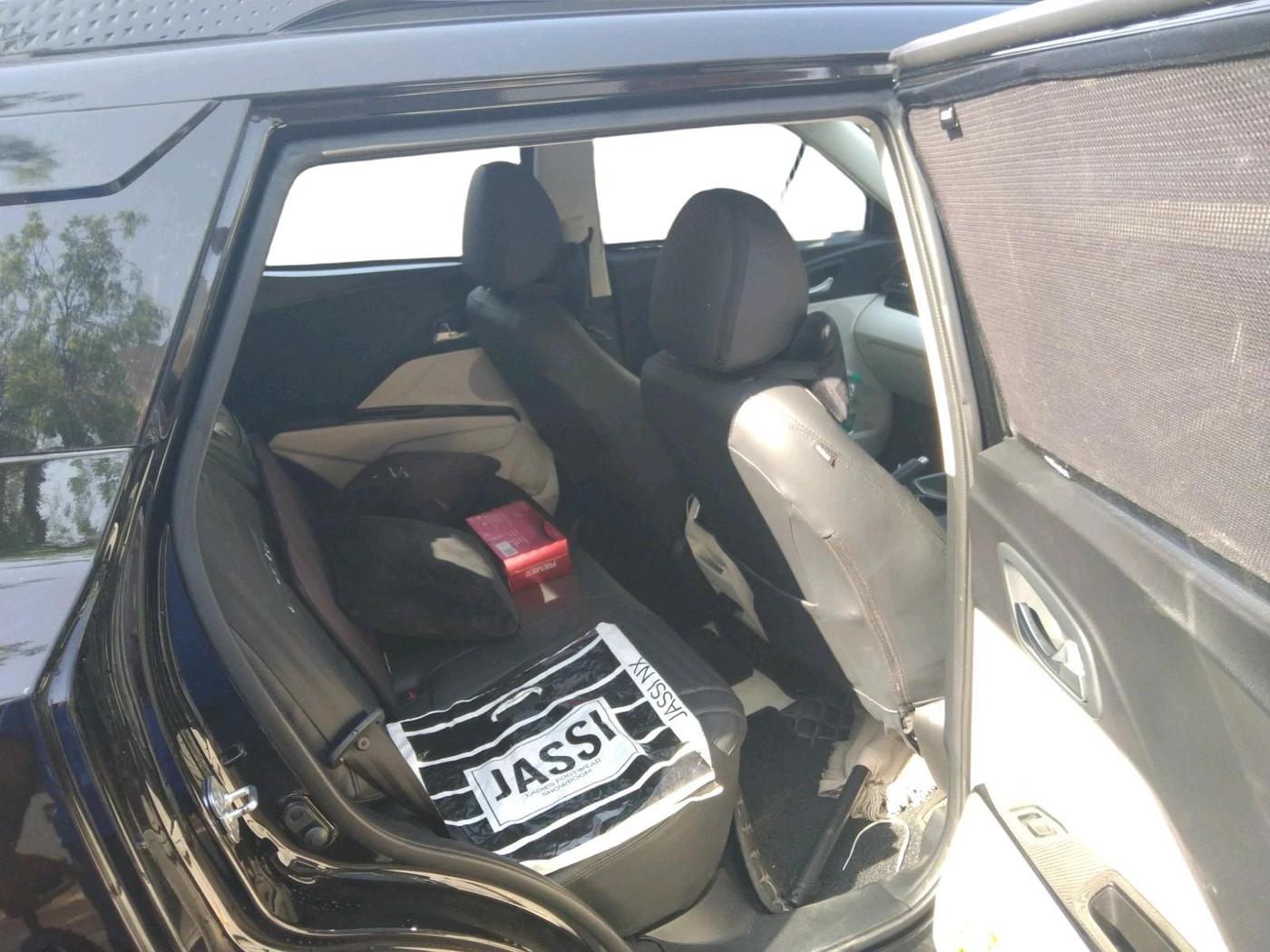 2025 Mahindra XUV 3XO AX5 1.5 Turbo Diesel Autoshift Plus, Diesel, Automatic, 15,386 km, interior