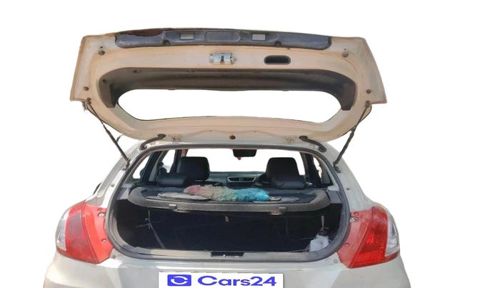 2014 Maruti Swift VXI, Petrol, Manual, 1,30,931 km, exterior