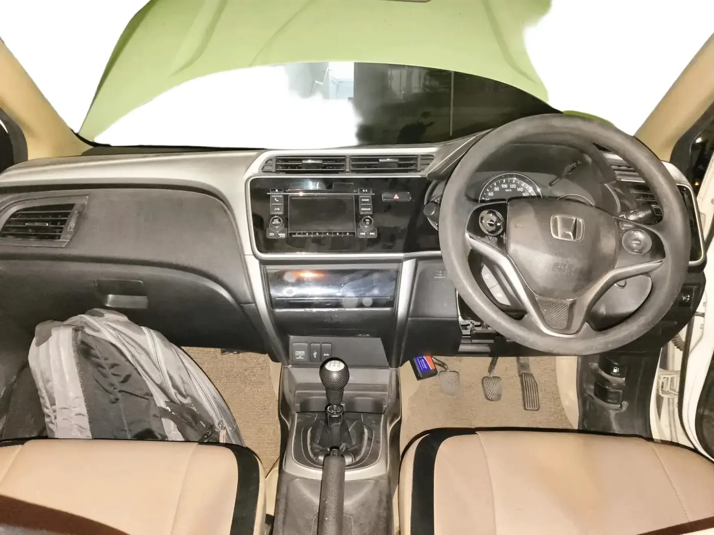 2016 Honda City 1.5L I-VTEC V MT, Petrol, Manual, 99,482 km, interior