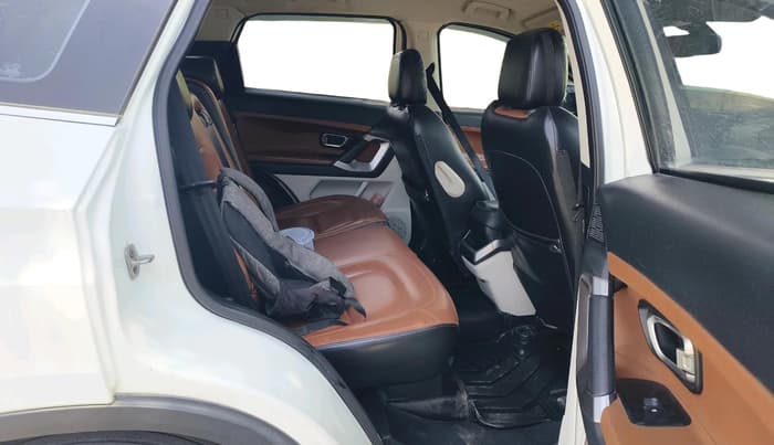 2021 Tata Safari XZA PLUS, Diesel, Automatic, 1,85,093 km, interior