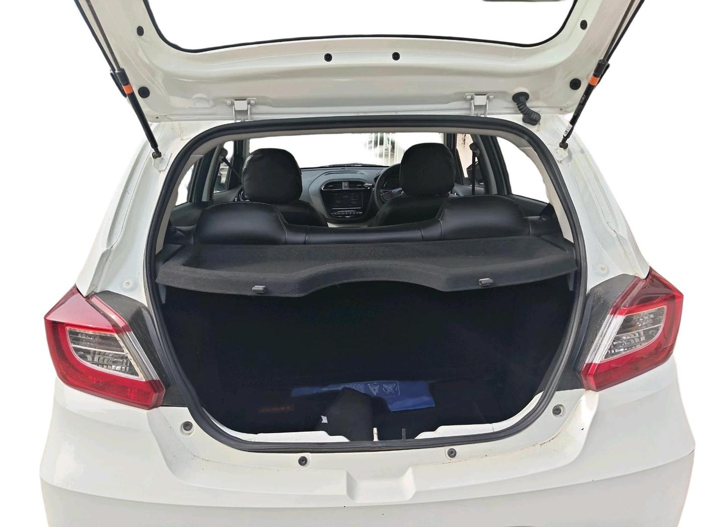 2023 Tata Tiago XZA PLUS PETROL, Petrol, Automatic, 15,978 km, exterior