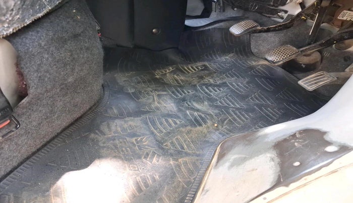 2023 Maruti Eeco 5 STR AC CNG, CNG, Manual, 70,450 km, interior