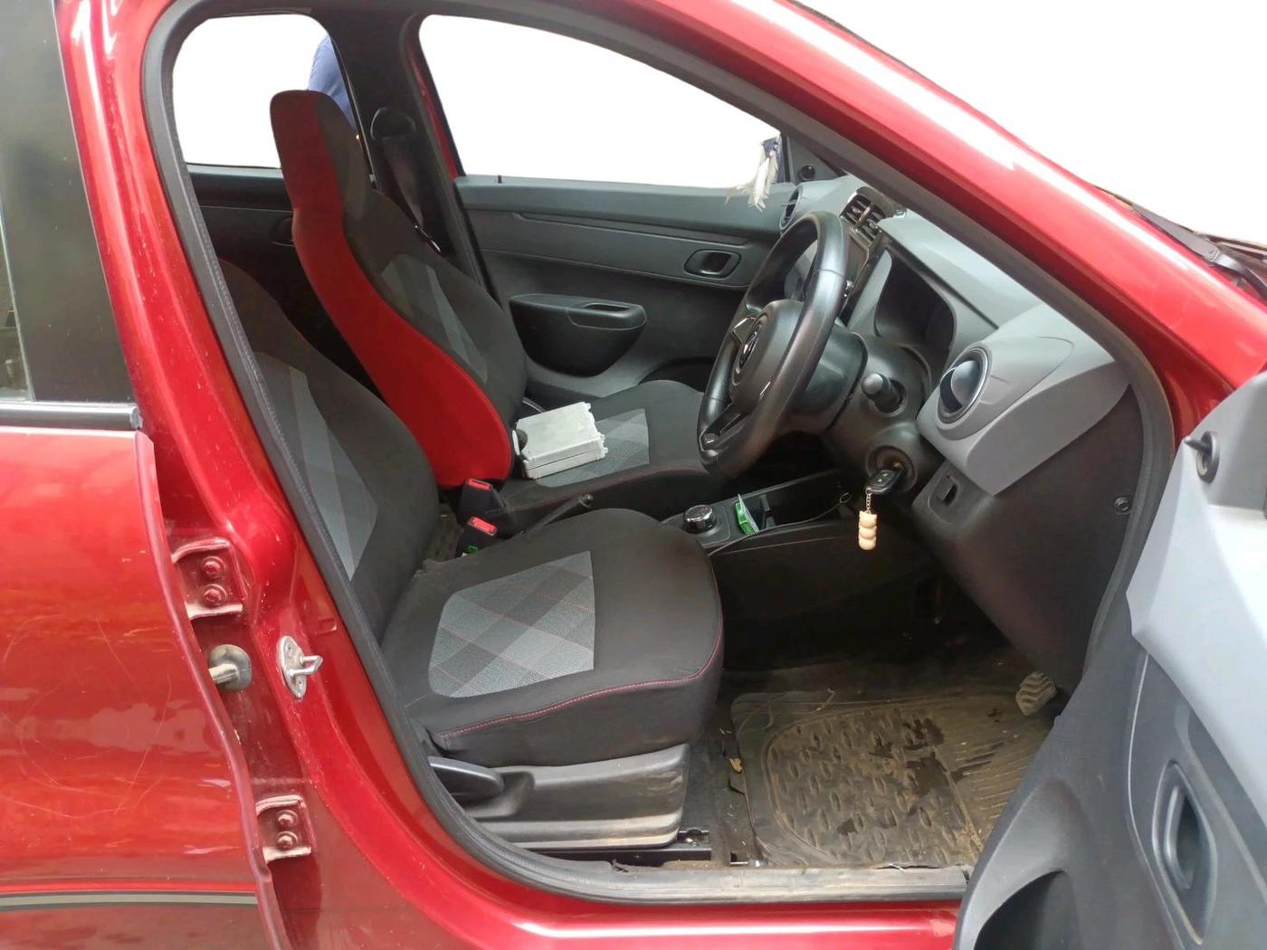 2021 Renault Kwid RXT 1.0 AMT (O), Petrol, Automatic, 22,891 km, interior