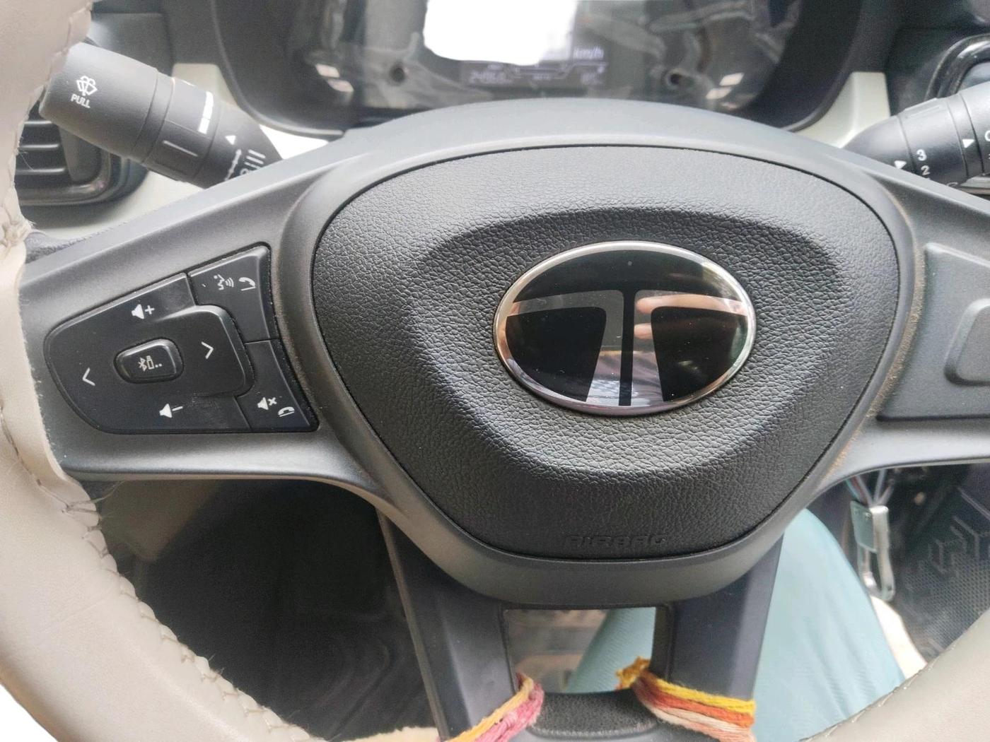 2025 Tata PUNCH Adventure Plus, Petrol, Manual, 25,000 km, interior
