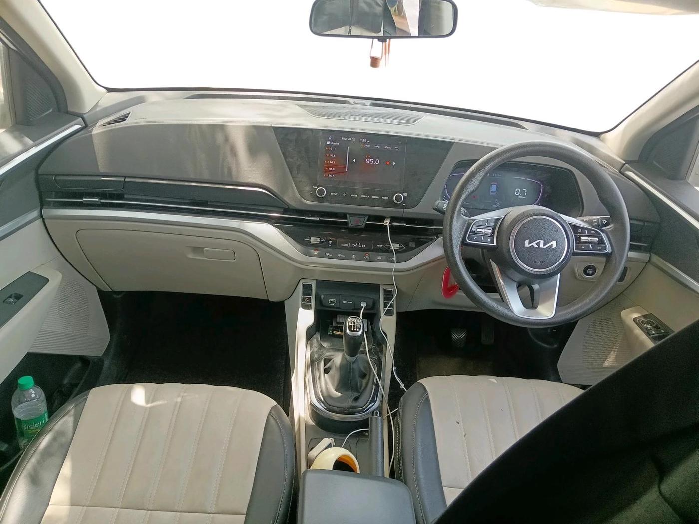 2023 KIA CARENS PRESTIGE PLUS 1.5 IMT DIESEL 7 STR, Diesel, Manual, 85,528 km, interior