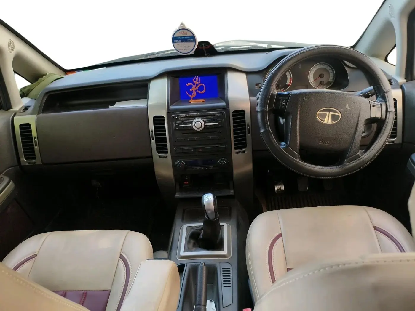 2011 Tata Aria PRIDE 4X4, Diesel, Manual, 1,78,711 km, interior