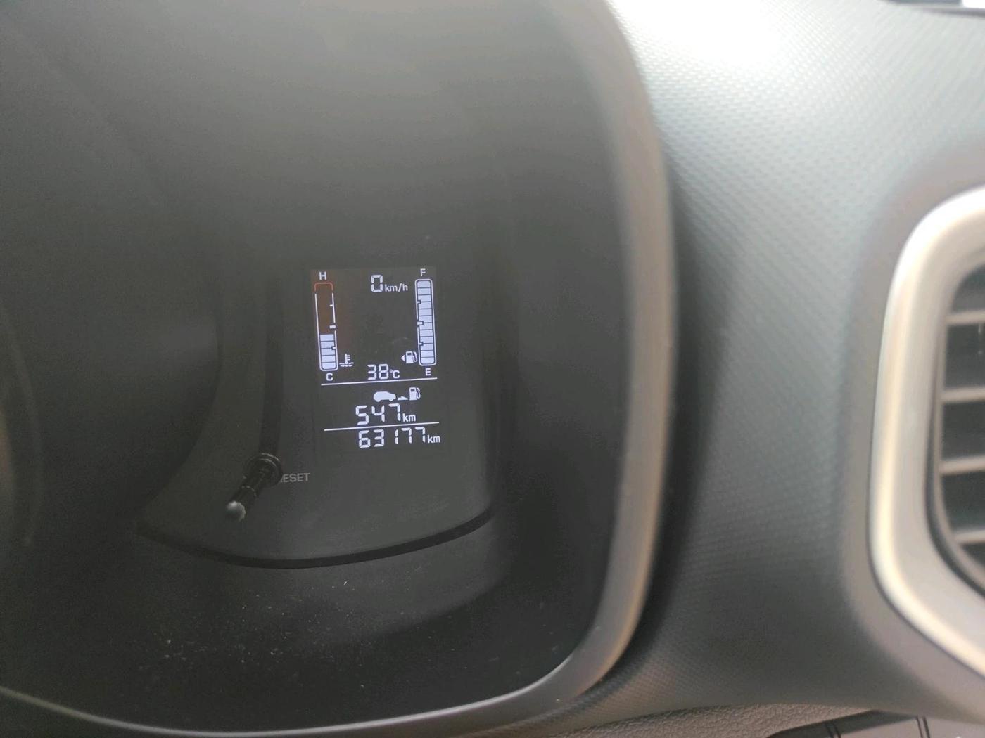 2019 Hyundai VENUE SX 1.0 TURBO, Petrol, Manual, 64,214 km, interior