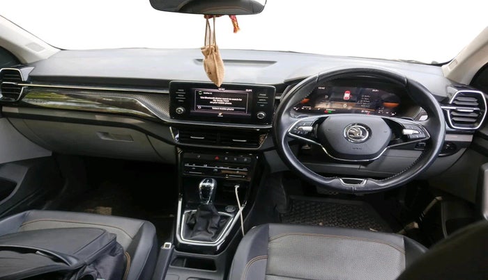 2022 Skoda KUSHAQ STYLE 1.0L TSI AT (6 AIRBAGS), Petrol, Automatic, 32,065 km, interior