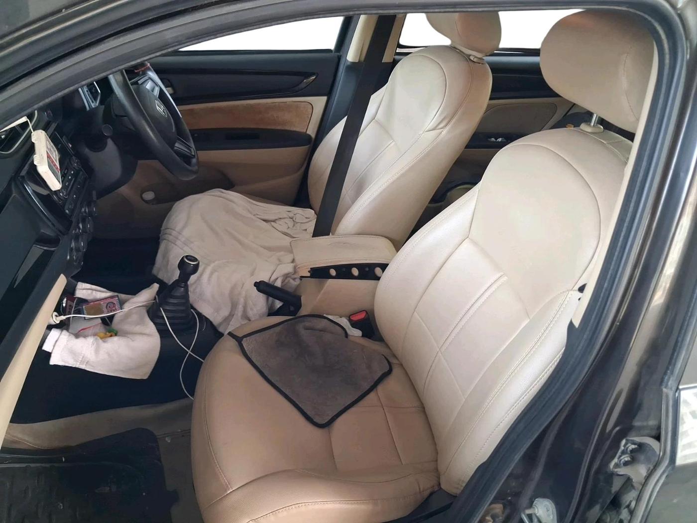 2019 Honda Amaze 1.2L I-VTEC S, CNG, Manual, 1,07,936 km, interior