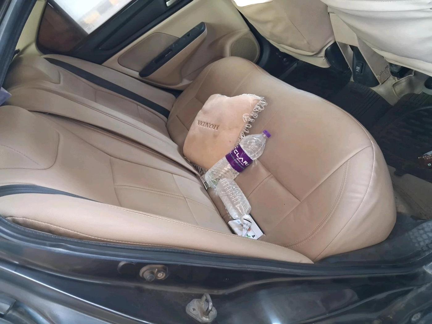 2019 Honda Amaze 1.2L I-VTEC S, CNG, Manual, 1,07,936 km, interior
