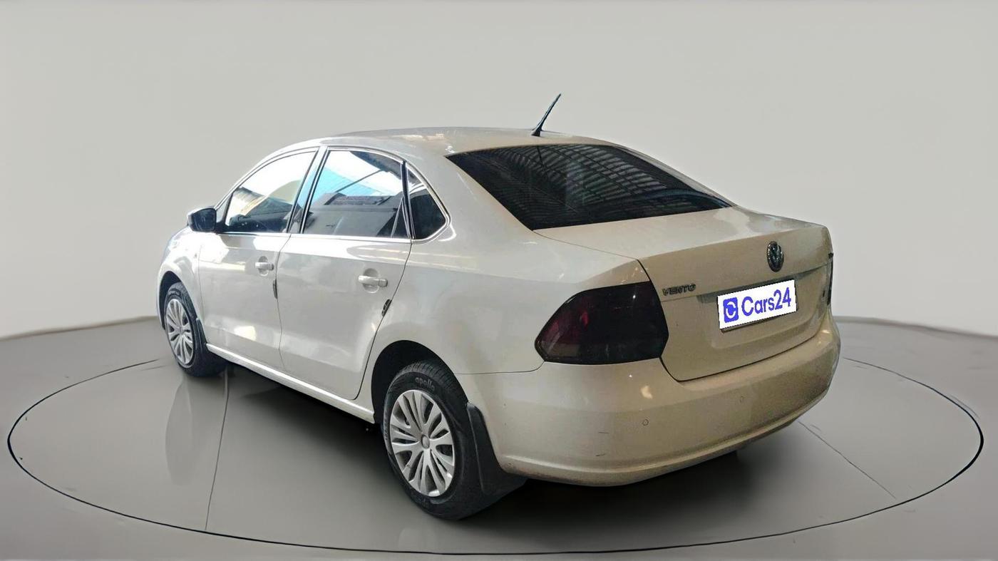2014 Volkswagen Vento COMFORTLINE DIESEL 1.5, Diesel, Manual, 1,02,074 km, exterior