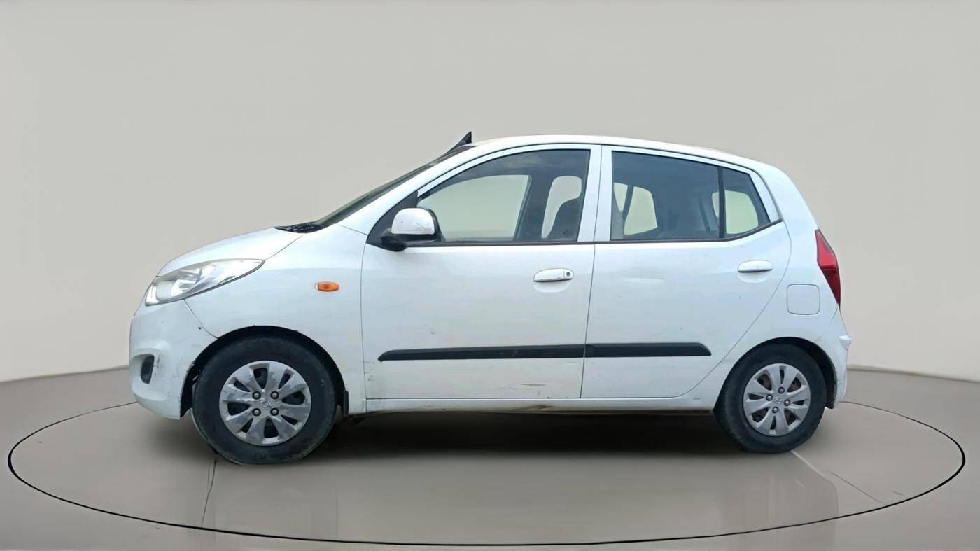 2011 Hyundai i10 MAGNA 1.1, CNG, Manual, 1,19,979 km, exterior