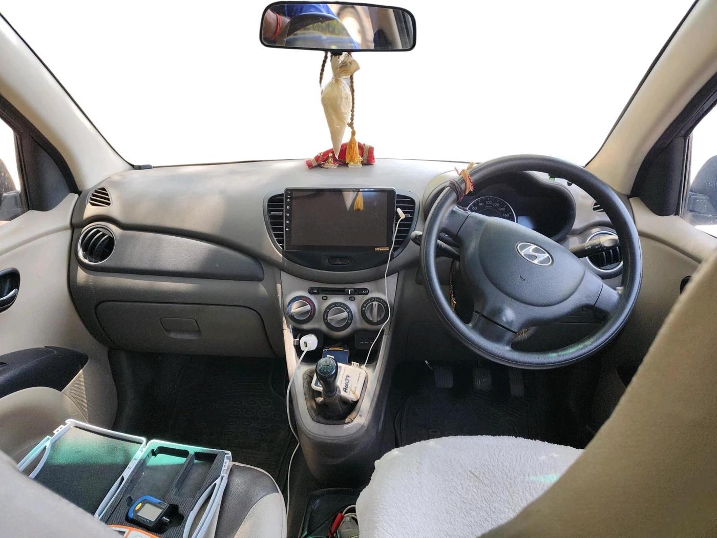2012 Hyundai i10 SPORTZ 1.2, Petrol, Manual, 1,05,480 km, interior