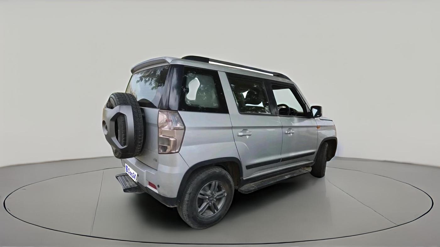 2019 Mahindra TUV300 T10, Diesel, Manual, 34,853 km, exterior