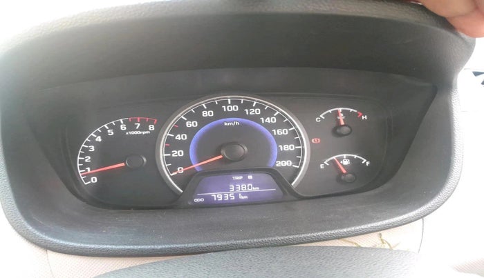 2016 Hyundai Grand i10 MAGNA 1.2 KAPPA VTVT, CNG, Manual, 79,351 km, interior